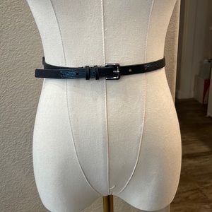 White House Black Market Skinny Leather Adjustable Belt
